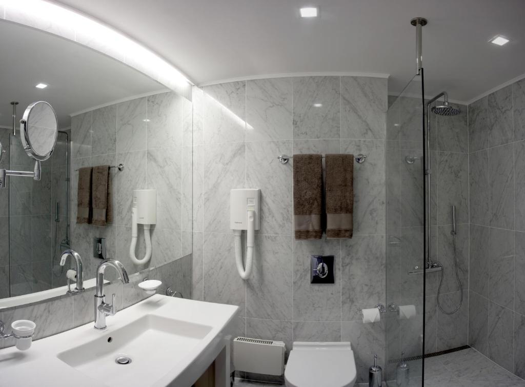 Hvd Boutique Hotel Oasis - Private Beach & Free Parking Golden Sands Room photo